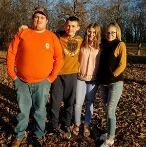 Meet your Posher, Eli